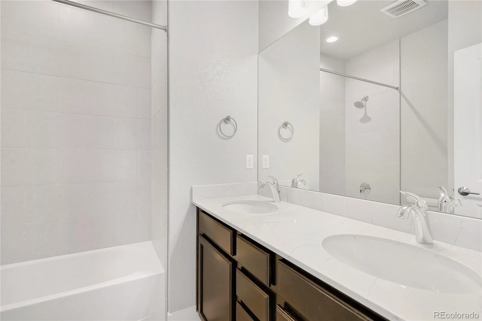 13735 Shoshone Lane Broomfield CO 80023 | MLS #REC4613126 08042026222816 1600 22