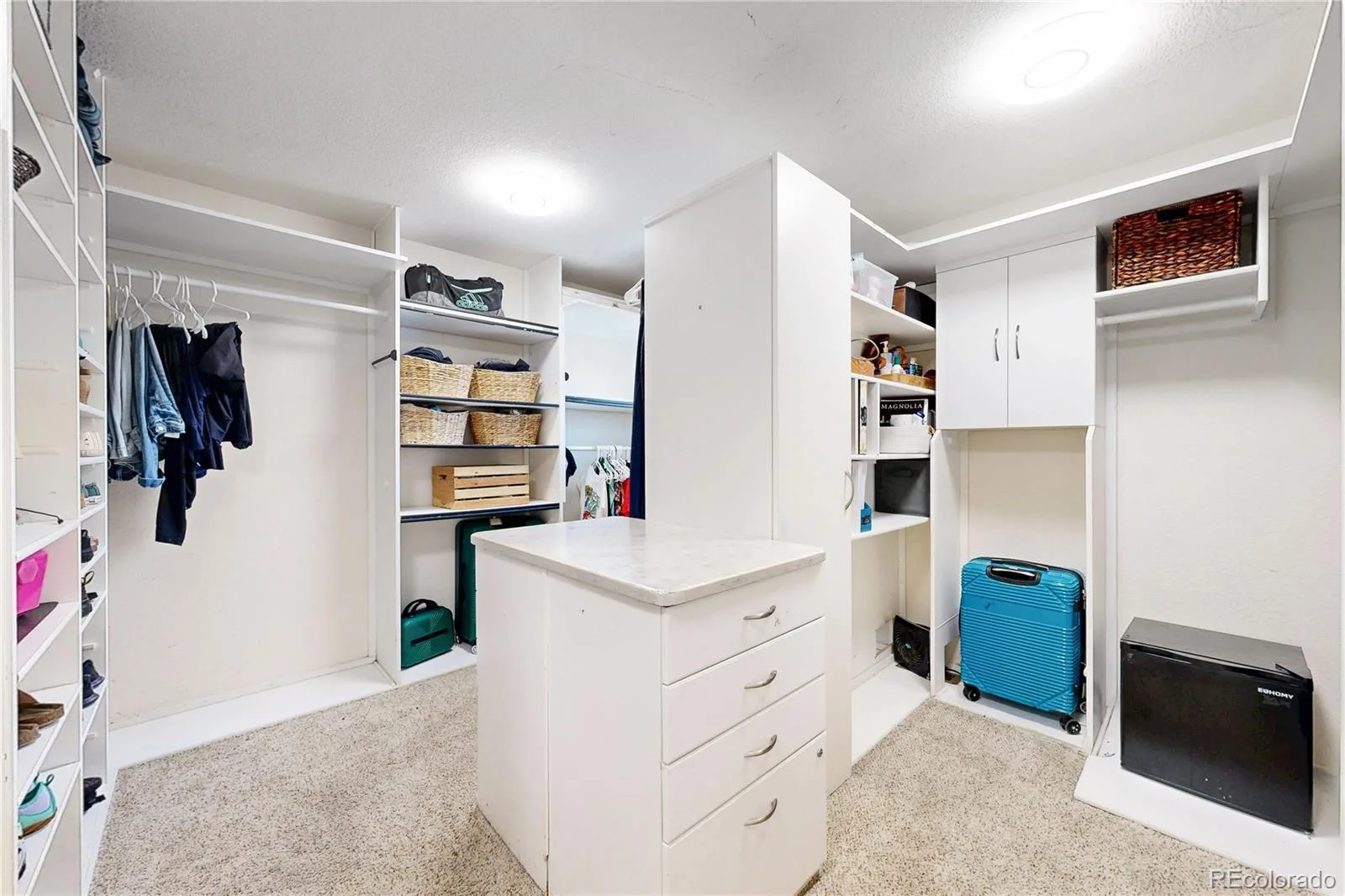 10727 Addison Court Highlands Ranch CO 80126 | MLS #REC4614135 08292026001831 1600 34