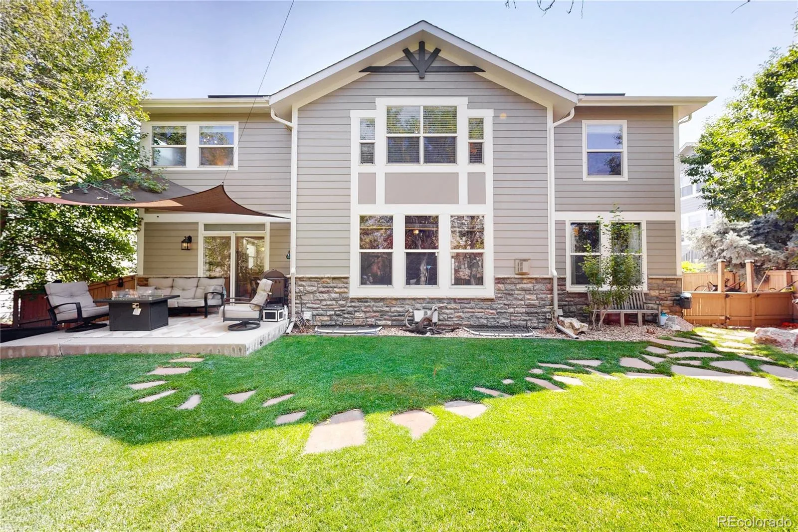 10727 Addison Court Highlands Ranch CO 80126 | MLS #REC4614135 08292026001831 1600 39