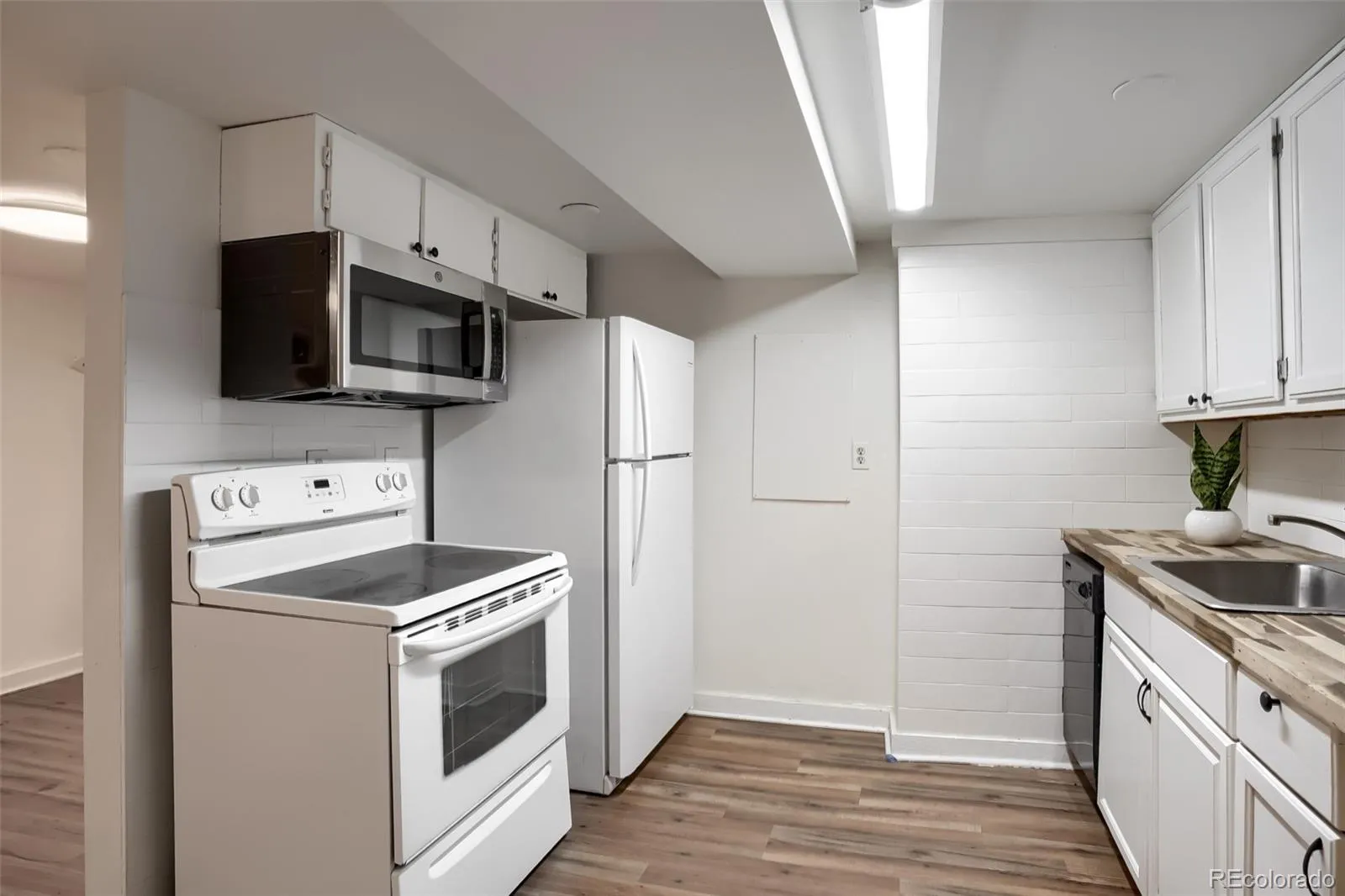 1520 York Street Denver CO 80206 MLS #REC4614589 05062026215023 1600 7