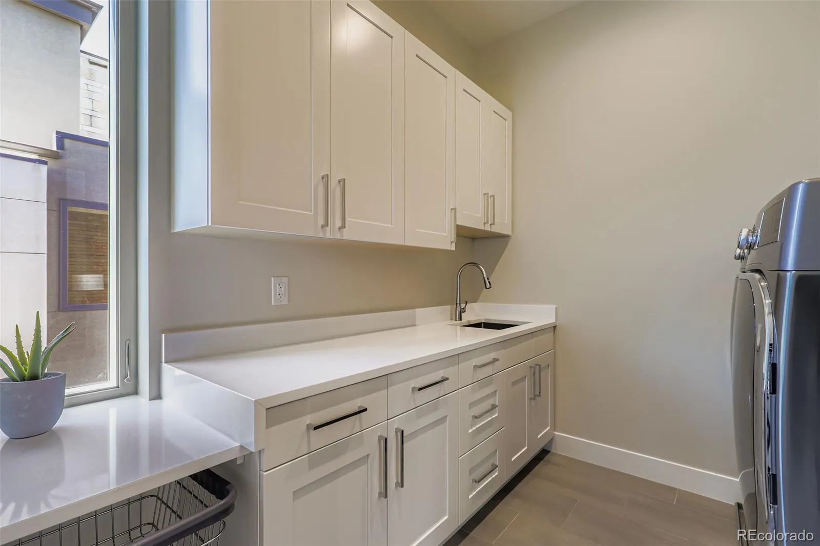 04162026192218 1600 36