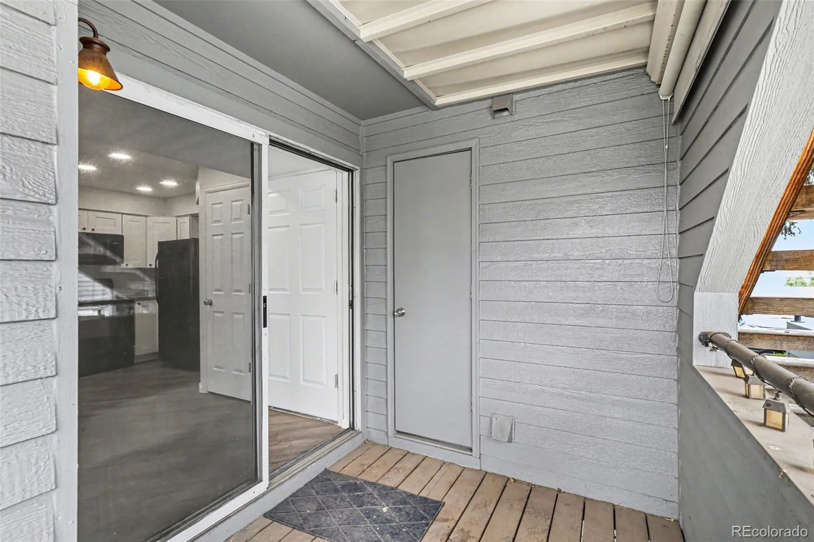 04162026192226 1600 21