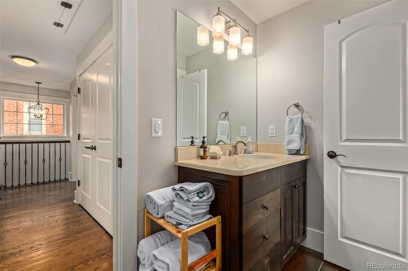 545 S Race Street Denver CO 80209 MLS #REC4621781 06042026152914 1600 30