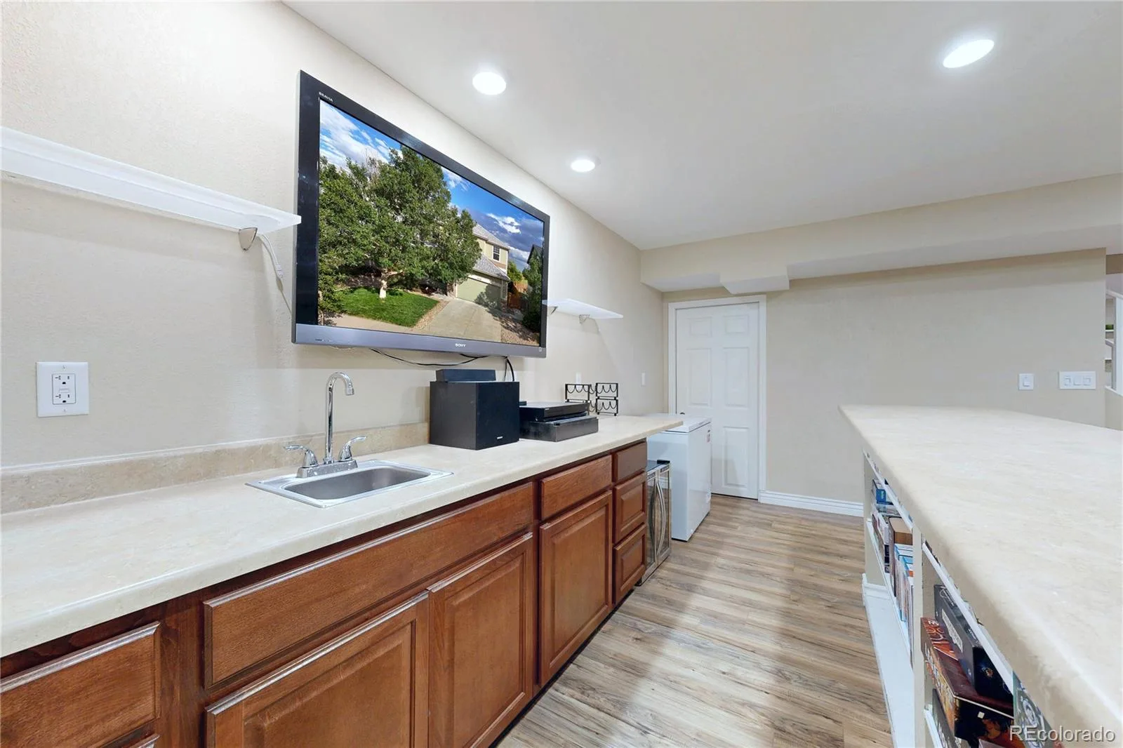 5548 Lewiston Court Denver CO 80239 | MLS #REC4623623 10072026000240 1600 17
