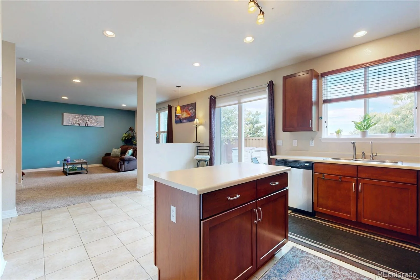 5548 Lewiston Court Denver CO 80239 | MLS #REC4623623 10072026000240 1600 22