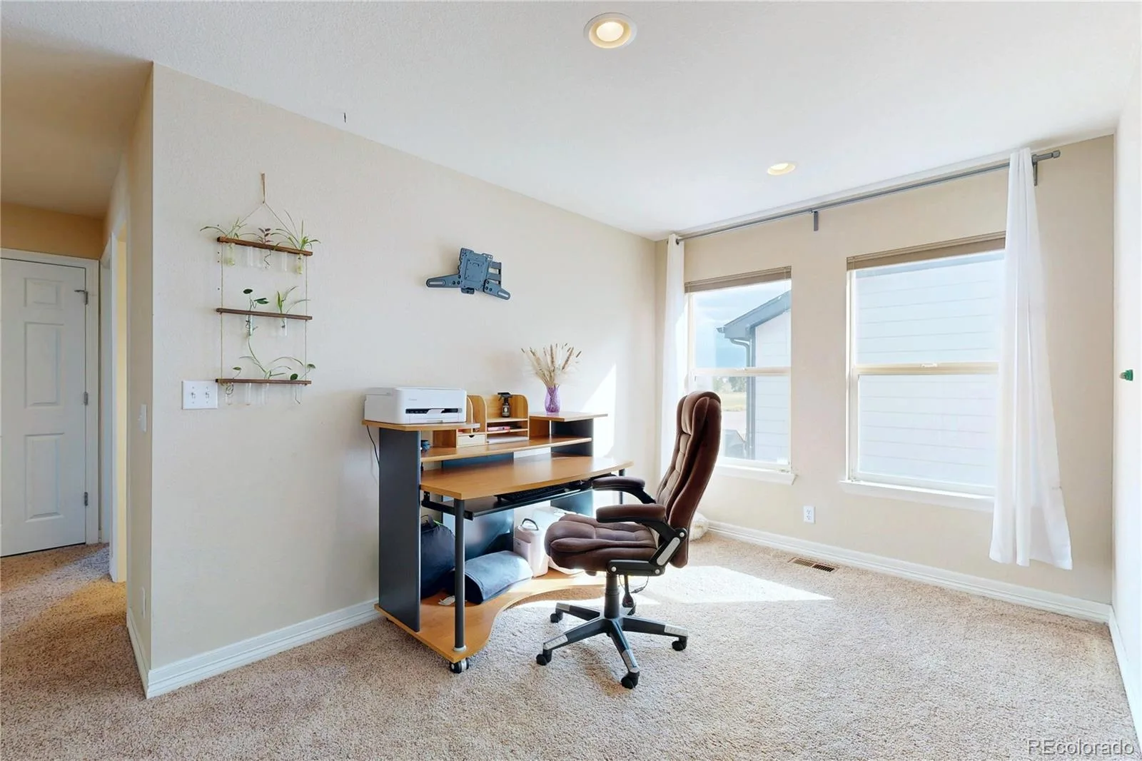 5548 Lewiston Court Denver CO 80239 | MLS #REC4623623 10072026000240 1600 36