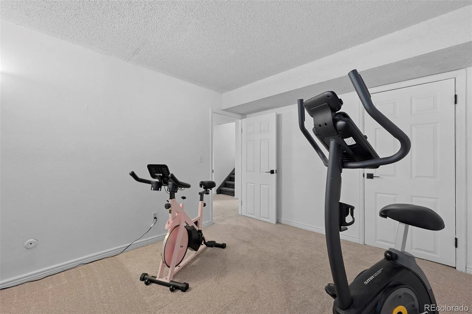 8692 W Fair Drive Littleton CO 80123 | MLS #REC4625444 06172026233620 1600 31