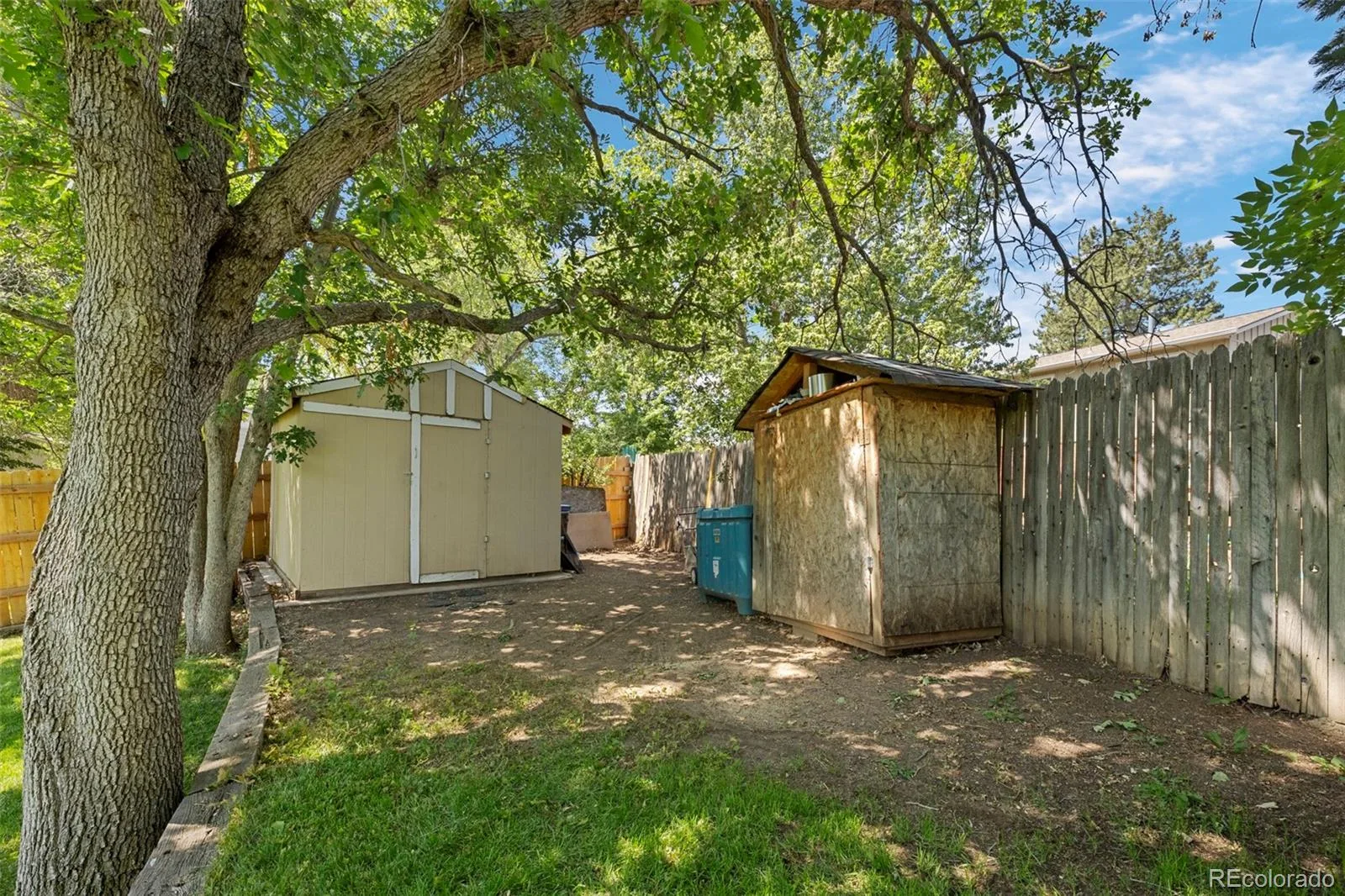 8692 W Fair Drive Littleton CO 80123 | MLS #REC4625444 06172026233620 1600 41