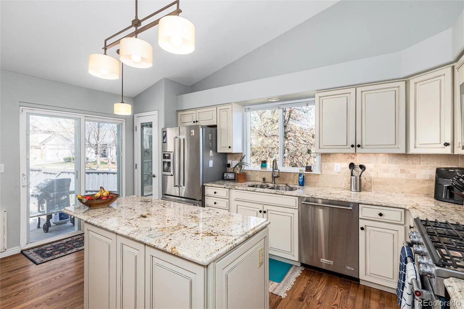 04062026230603 1600 10