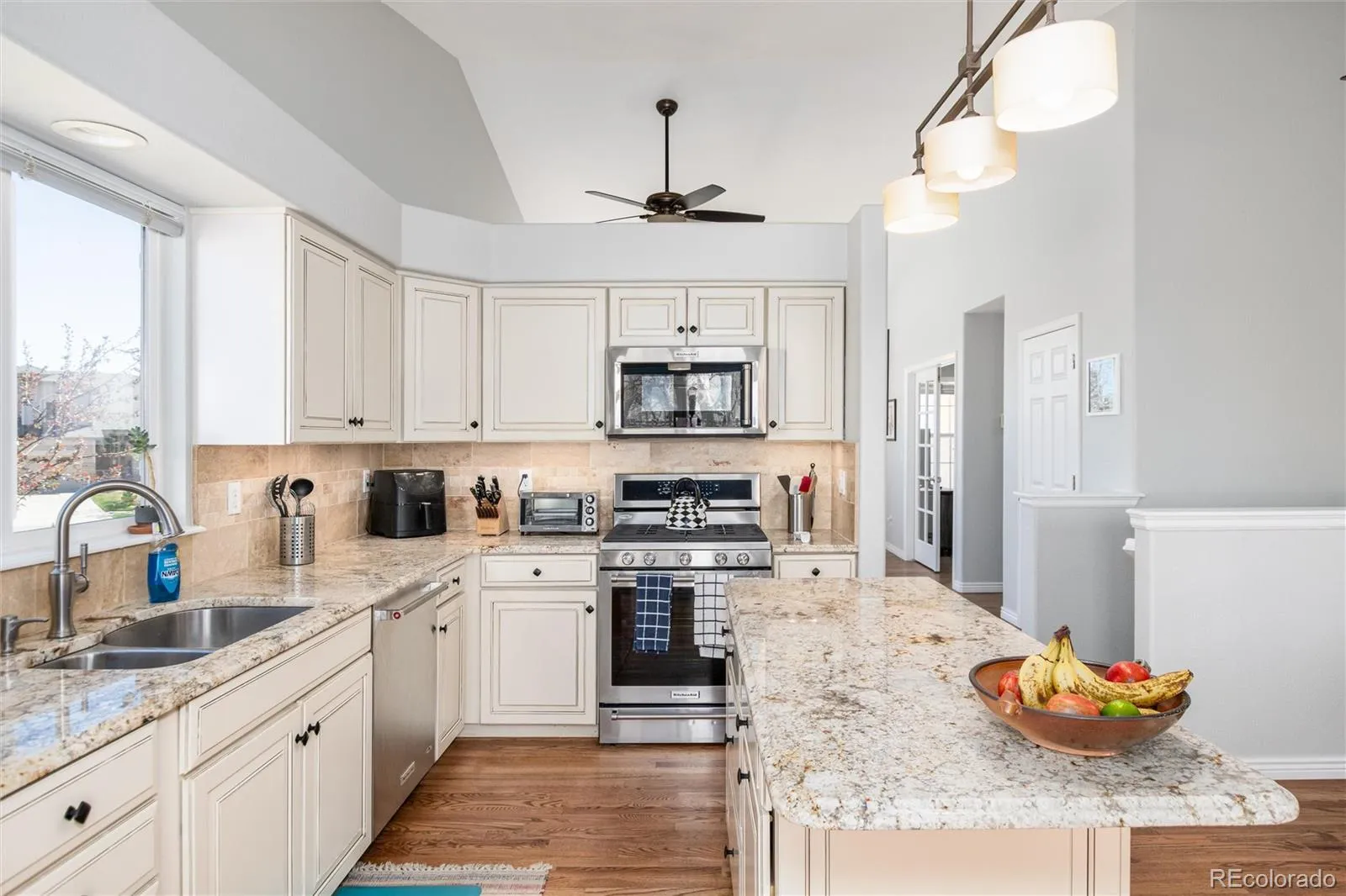 04062026230603 1600 11