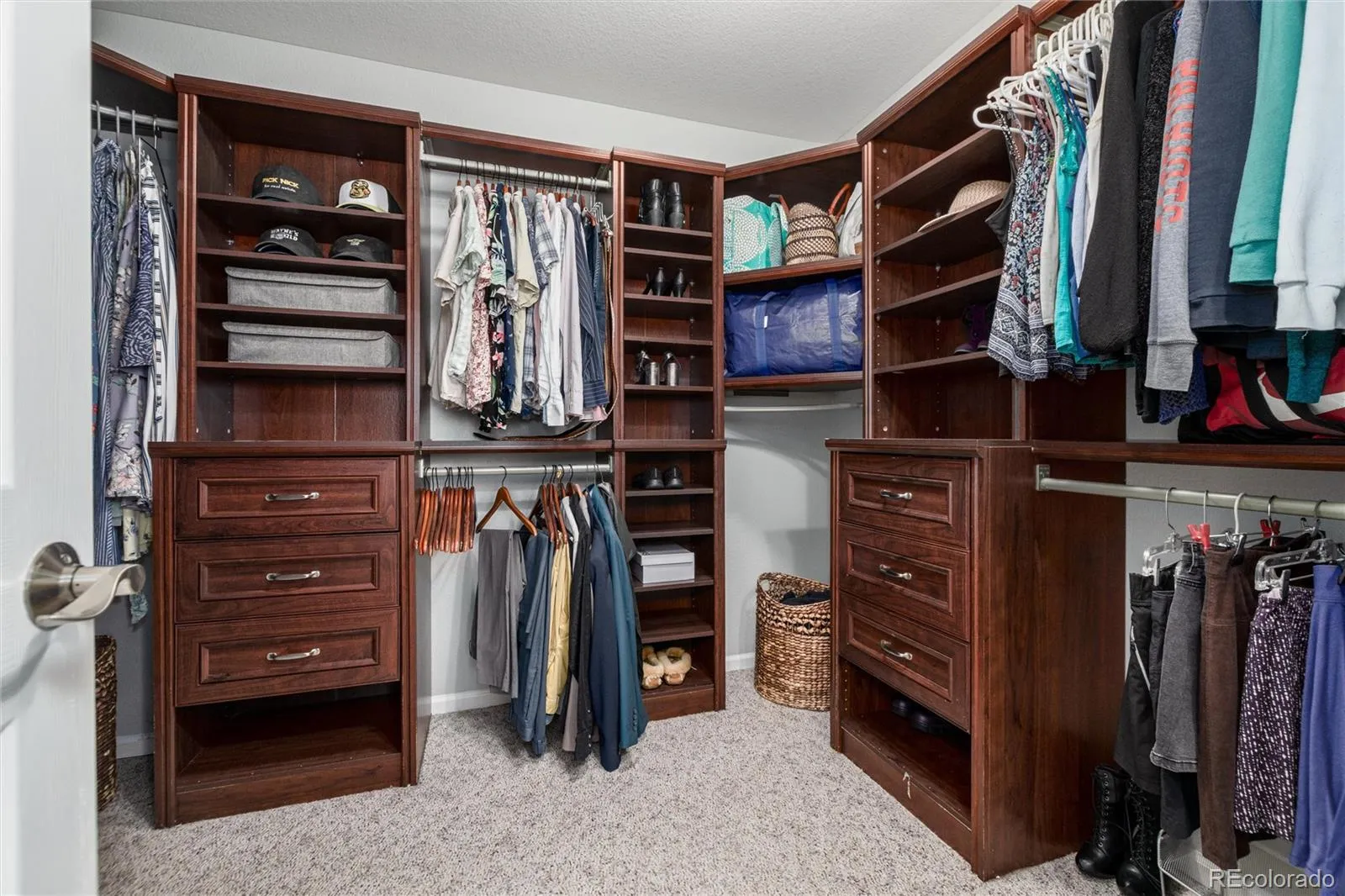 04062026230603 1600 27