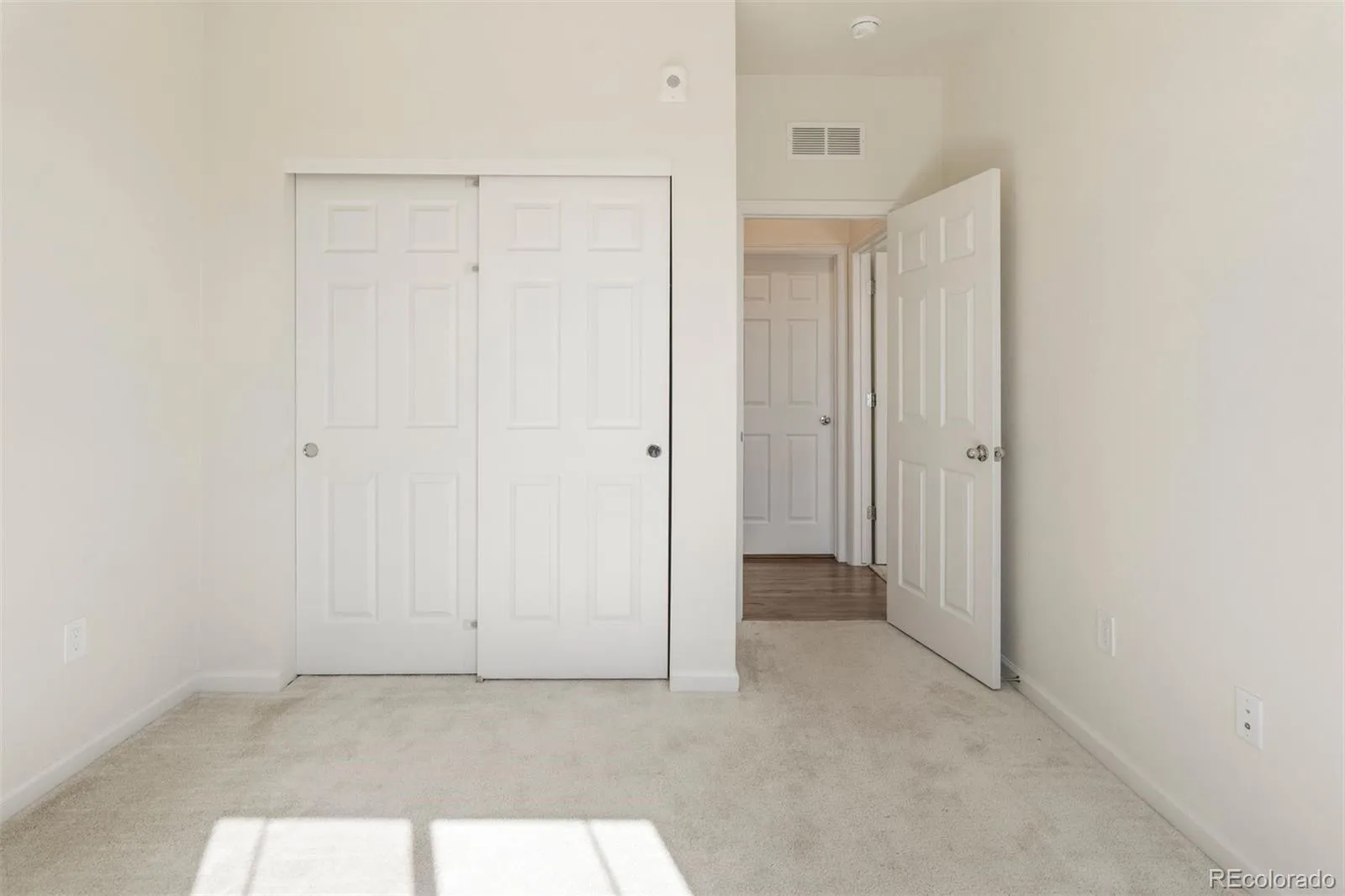 5755 S Buchanan Court #E Aurora CO 80016 MLS #REC4626190 05282026042621 1600 12