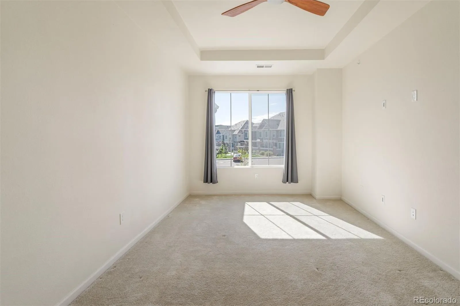 5755 S Buchanan Court #E Aurora CO 80016 MLS #REC4626190 05282026042621 1600 7