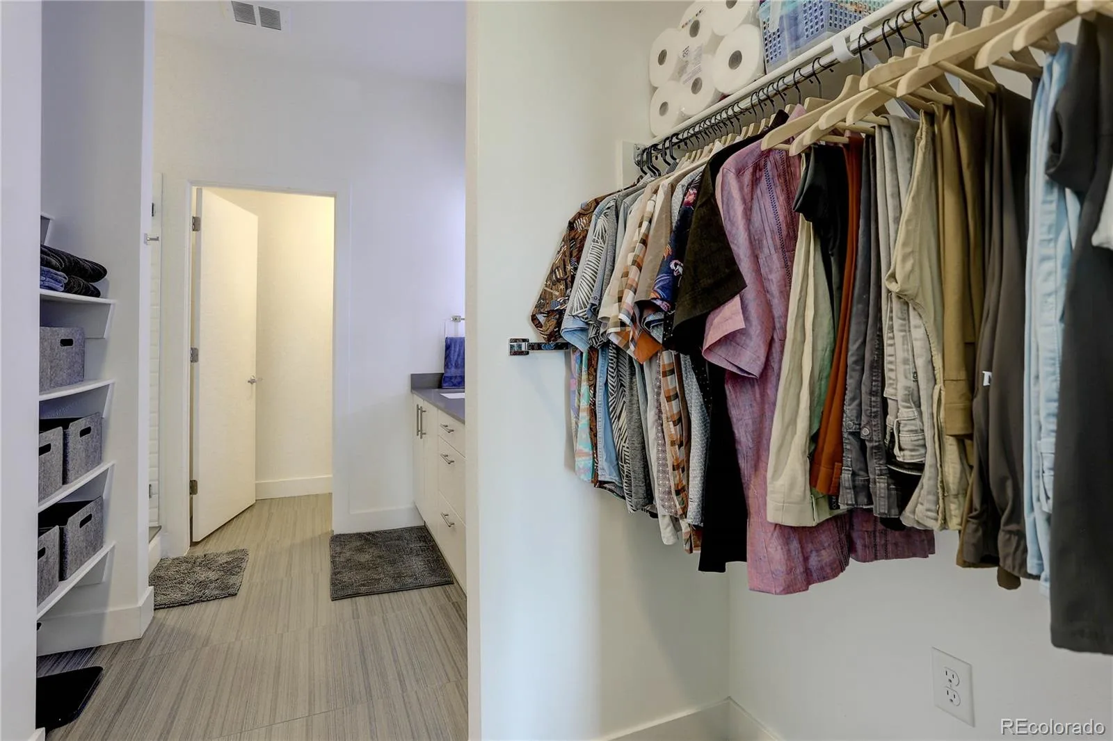 2525 Arapahoe Street #206 Denver CO 80205 | MLS #REC4628782 09232026052008 1600 17