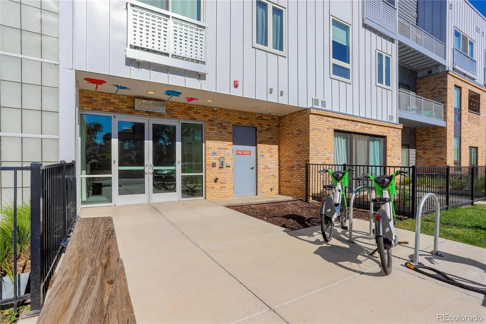 2525 Arapahoe Street #206 Denver CO 80205 | MLS #REC4628782 09232026052008 1600 2