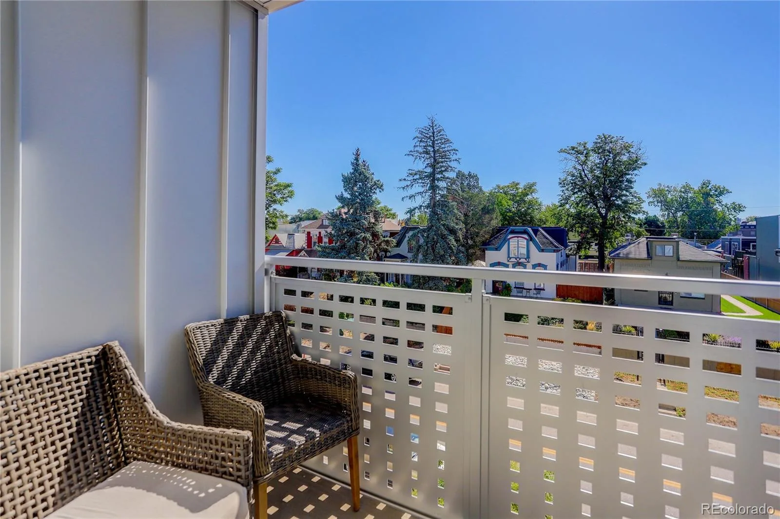 2525 Arapahoe Street #206 Denver CO 80205 | MLS #REC4628782 09232026052008 1600 23