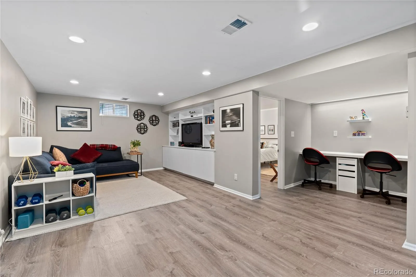 3966 S Magnolia Way Denver CO 80237 MLS #REC4631249 07032026164127 1600 25