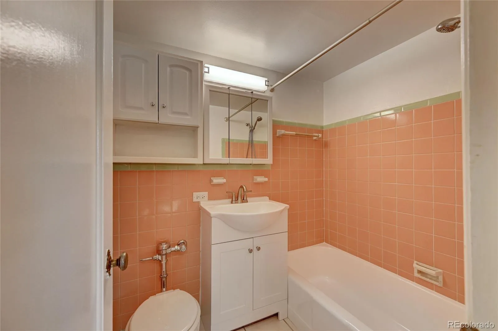505 N Logan Street #6 Denver CO 80203 | MLS #REC4631608 08212026161026 1600 11
