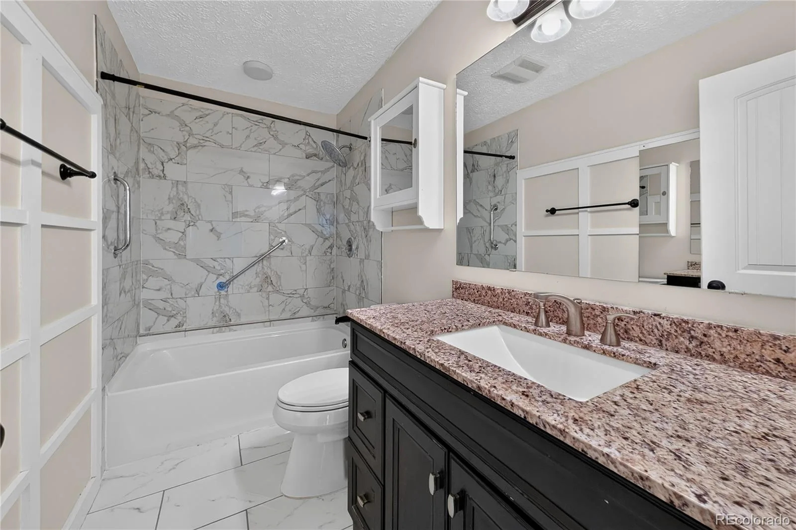 5881 S Quatar Circle Centennial CO 80015 | MLS #REC4631831 07302026045557 1600 14