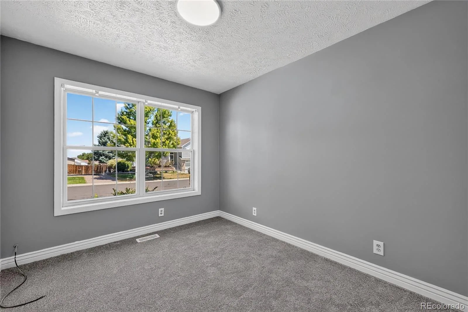 5881 S Quatar Circle Centennial CO 80015 | MLS #REC4631831 07302026045557 1600 16