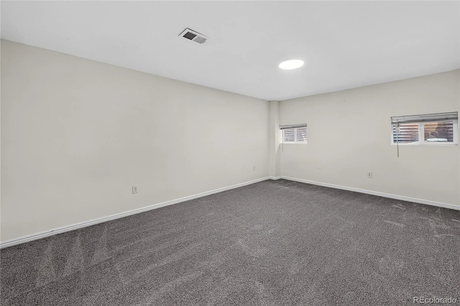 5881 S Quatar Circle Centennial CO 80015 | MLS #REC4631831 07302026045557 1600 22