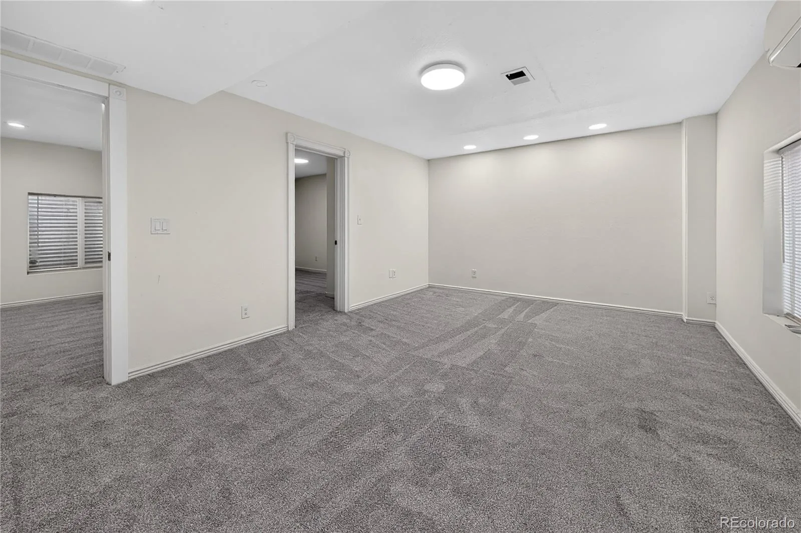 5881 S Quatar Circle Centennial CO 80015 | MLS #REC4631831 07302026045557 1600 26