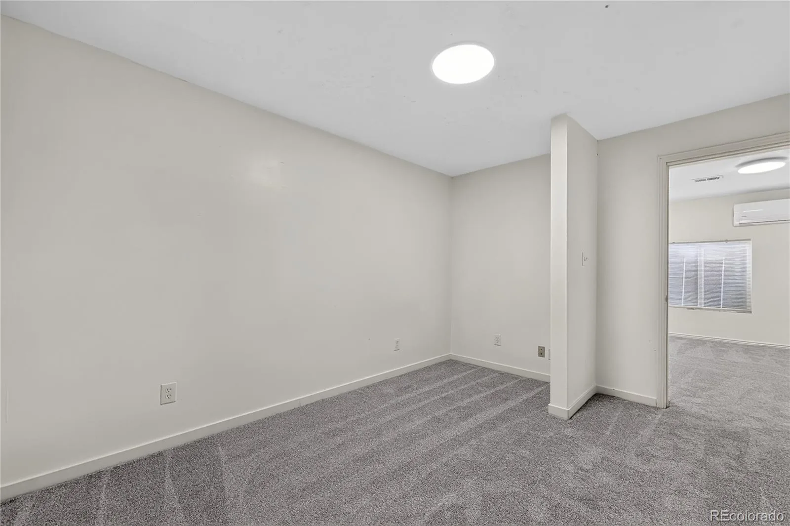 5881 S Quatar Circle Centennial CO 80015 | MLS #REC4631831 07302026045557 1600 28
