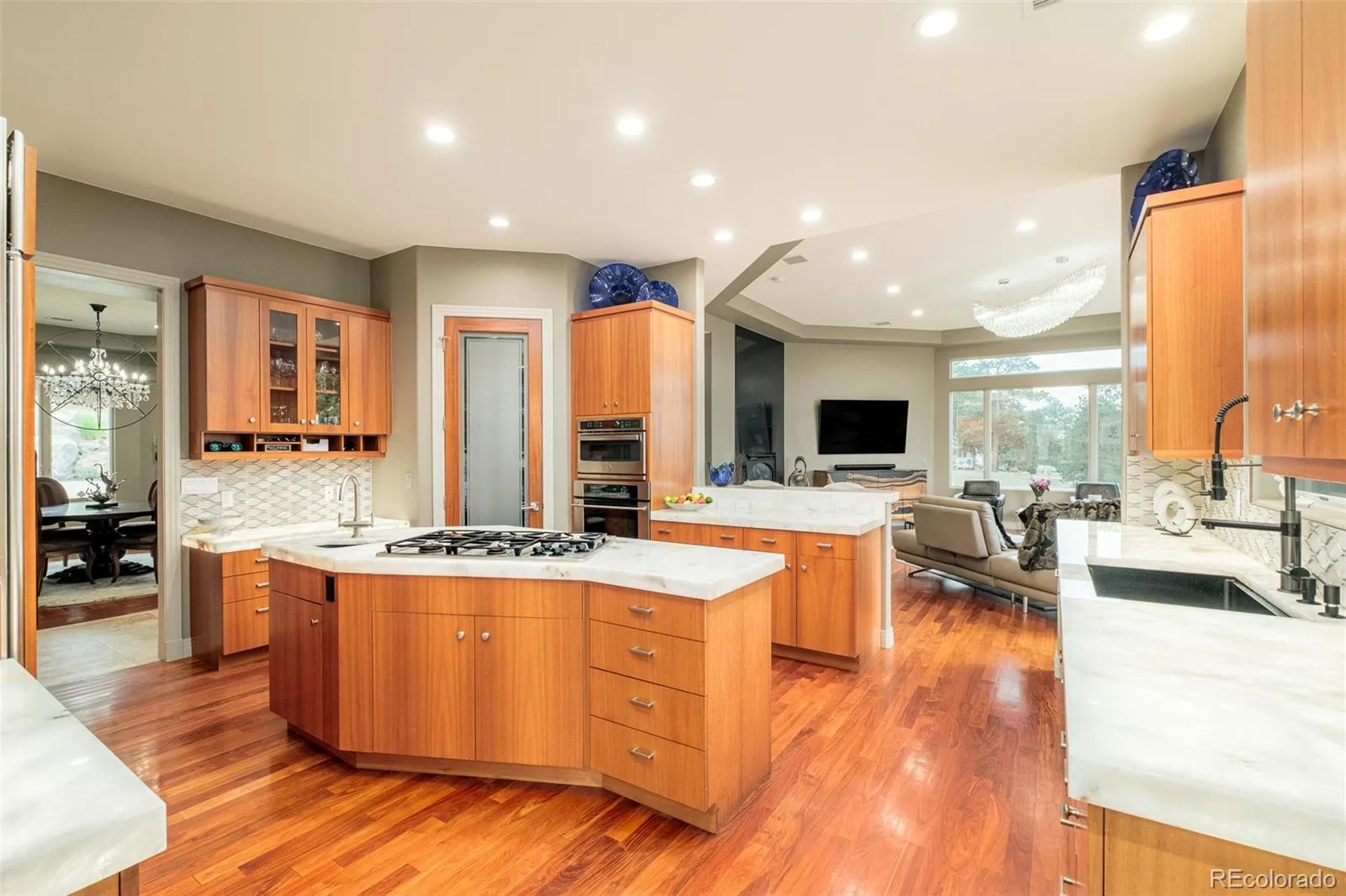 23534 Waynes Way Golden CO 80401 | MLS #REC4632903 08072026004213 1600 13