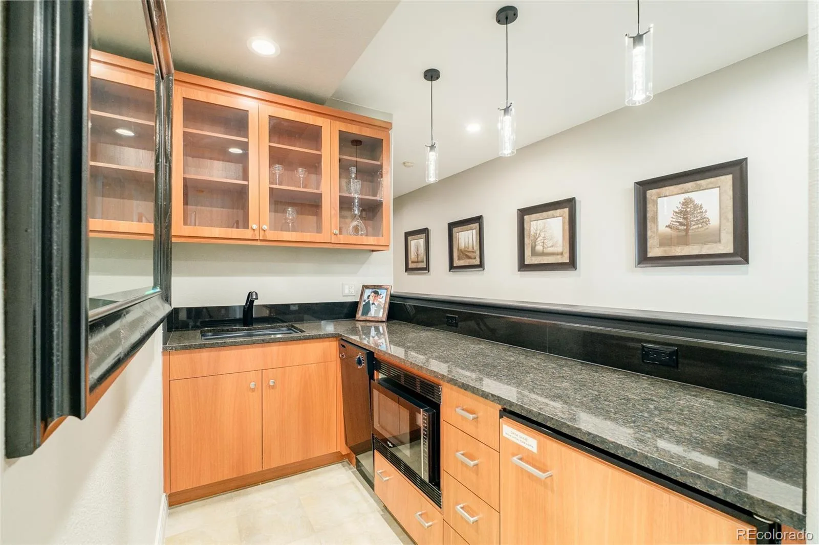 23534 Waynes Way Golden CO 80401 | MLS #REC4632903 08072026004213 1600 27