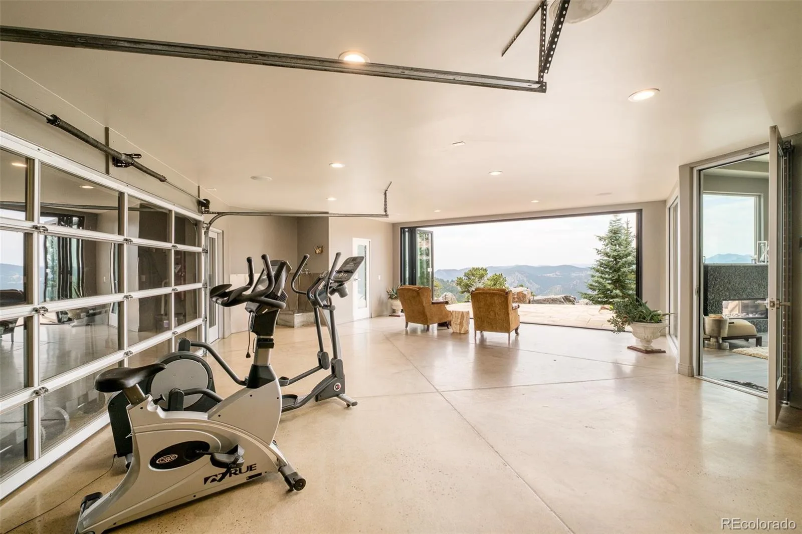 23534 Waynes Way Golden CO 80401 | MLS #REC4632903 08072026004213 1600 30
