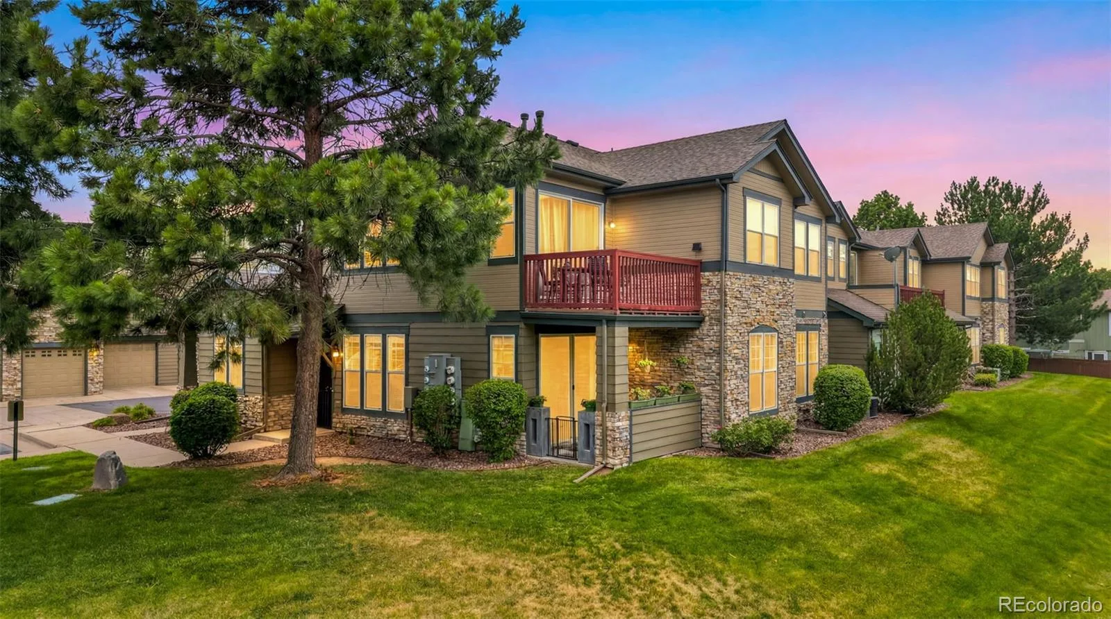 2143 S Fulton Circle #104 Aurora CO 80247 MLS #REC4634280 07192026194352 1600 24