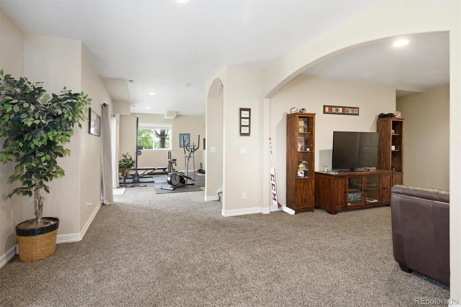 8231 S Shady Grove Court Aurora CO 80016 | MLS #REC4634952 10182026224219 1600 30
