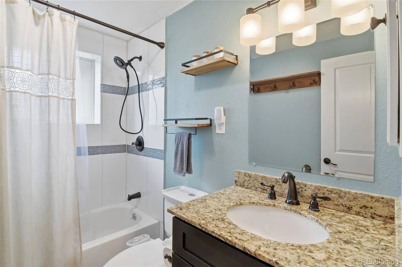 9570 W 54th Place Arvada CO 80002 MLS #REC4635444 05212026184155 1600 16