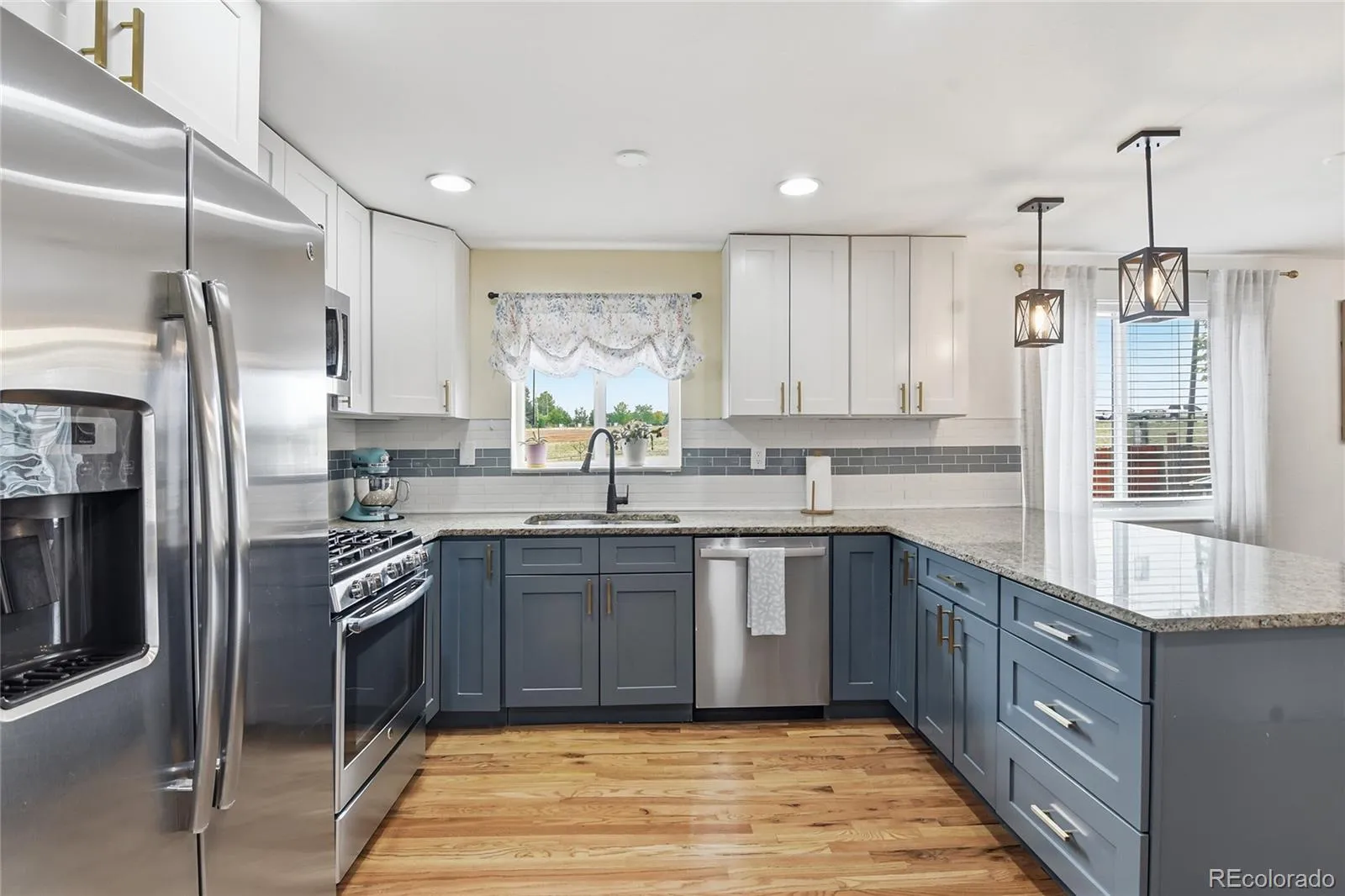 9570 W 54th Place Arvada CO 80002 MLS #REC4635444 05212026184155 1600 7