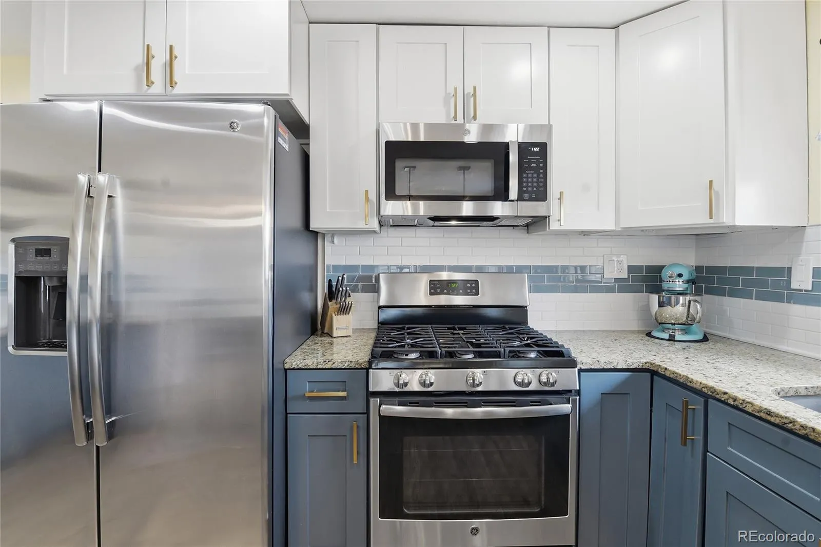 9570 W 54th Place Arvada CO 80002 MLS #REC4635444 05212026184155 1600 8
