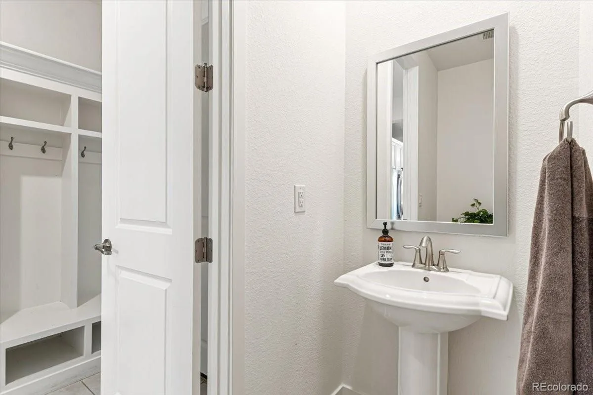 22441 E Narrowleaf Circle Aurora CO 80016 | MLS #REC4635754 08222026195045 1200 12