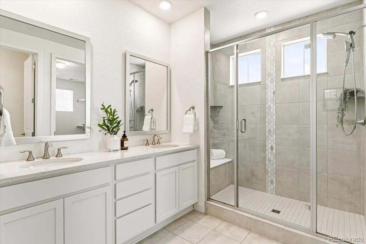 22441 E Narrowleaf Circle Aurora CO 80016 | MLS #REC4635754 08222026195045 1200 16