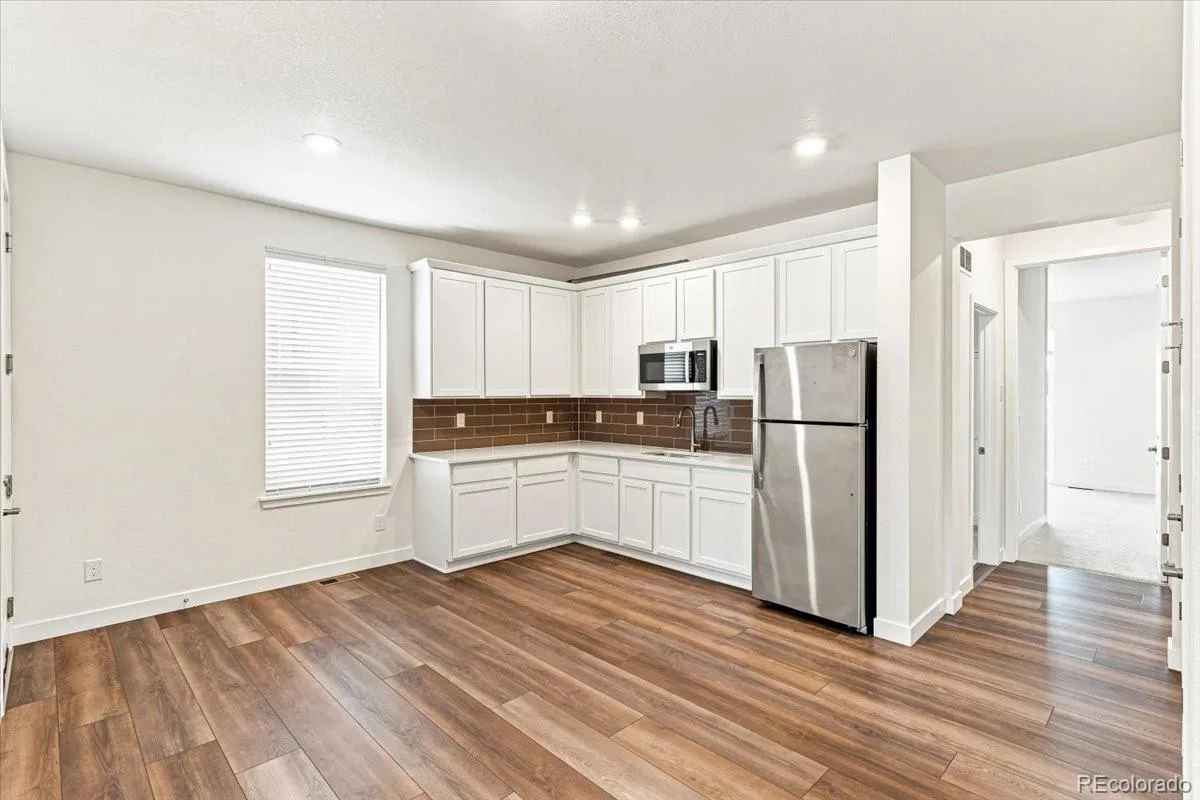 22441 E Narrowleaf Circle Aurora CO 80016 | MLS #REC4635754 08222026195045 1200 25