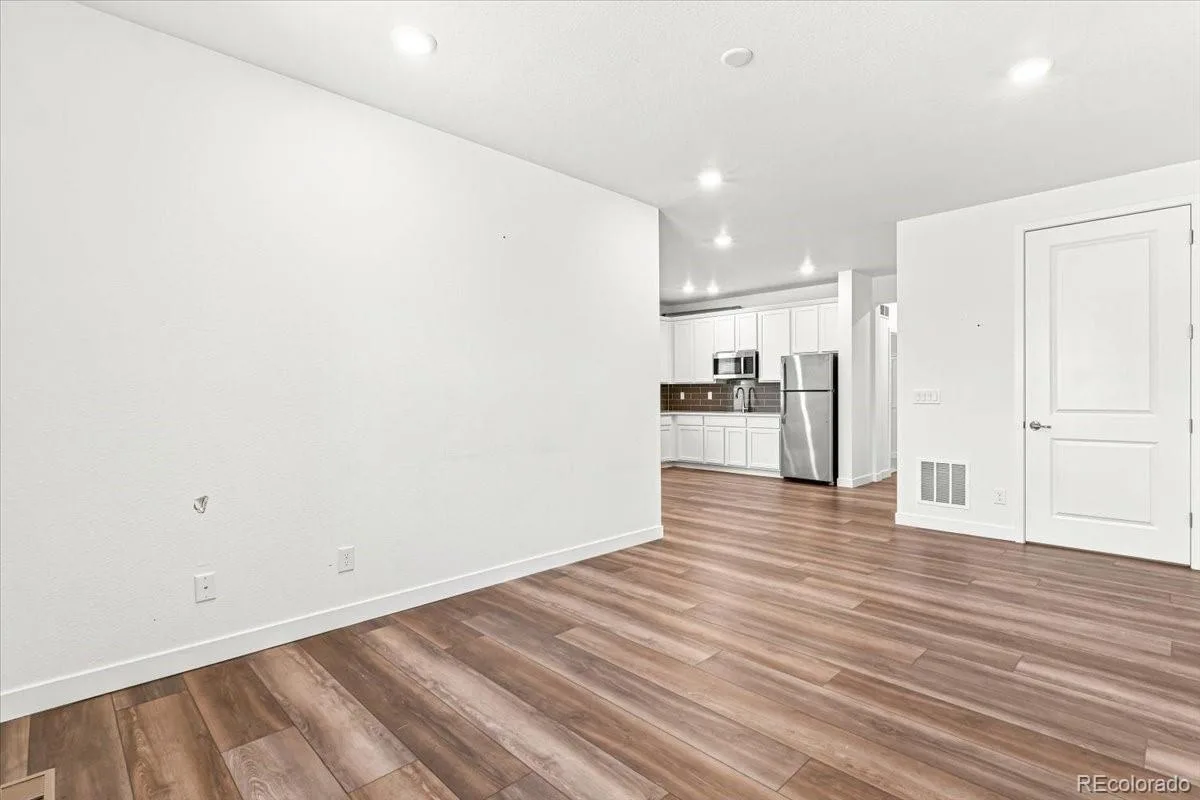 22441 E Narrowleaf Circle Aurora CO 80016 | MLS #REC4635754 08222026195045 1200 26