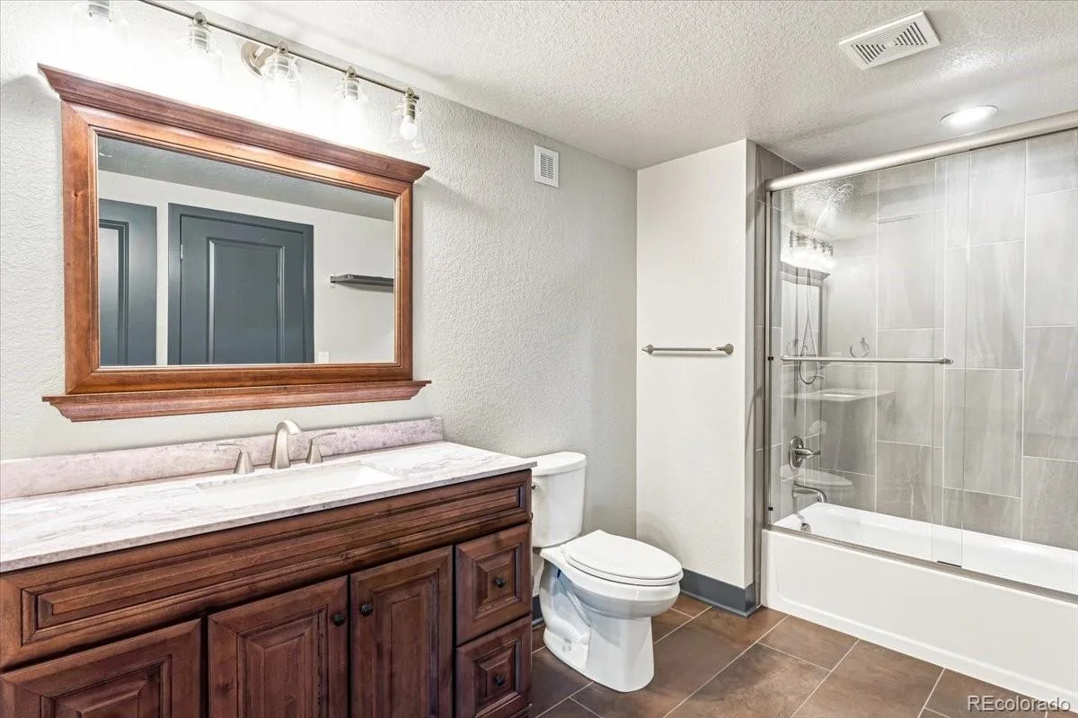 22441 E Narrowleaf Circle Aurora CO 80016 | MLS #REC4635754 08222026195045 1200 34