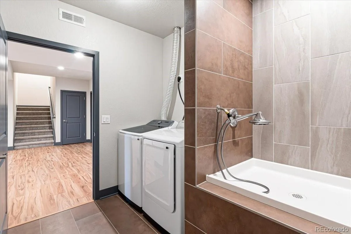 22441 E Narrowleaf Circle Aurora CO 80016 | MLS #REC4635754 08222026195045 1200 35