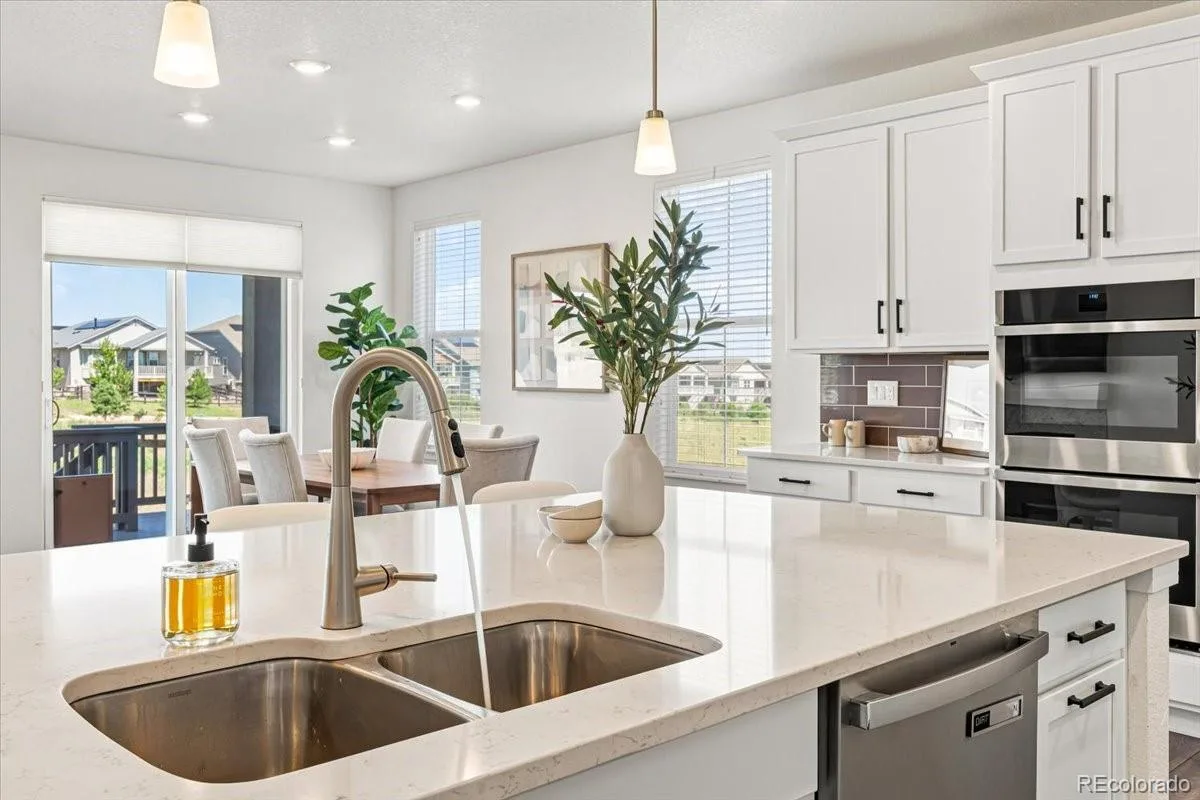 22441 E Narrowleaf Circle Aurora CO 80016 | MLS #REC4635754 08222026195045 1200 7