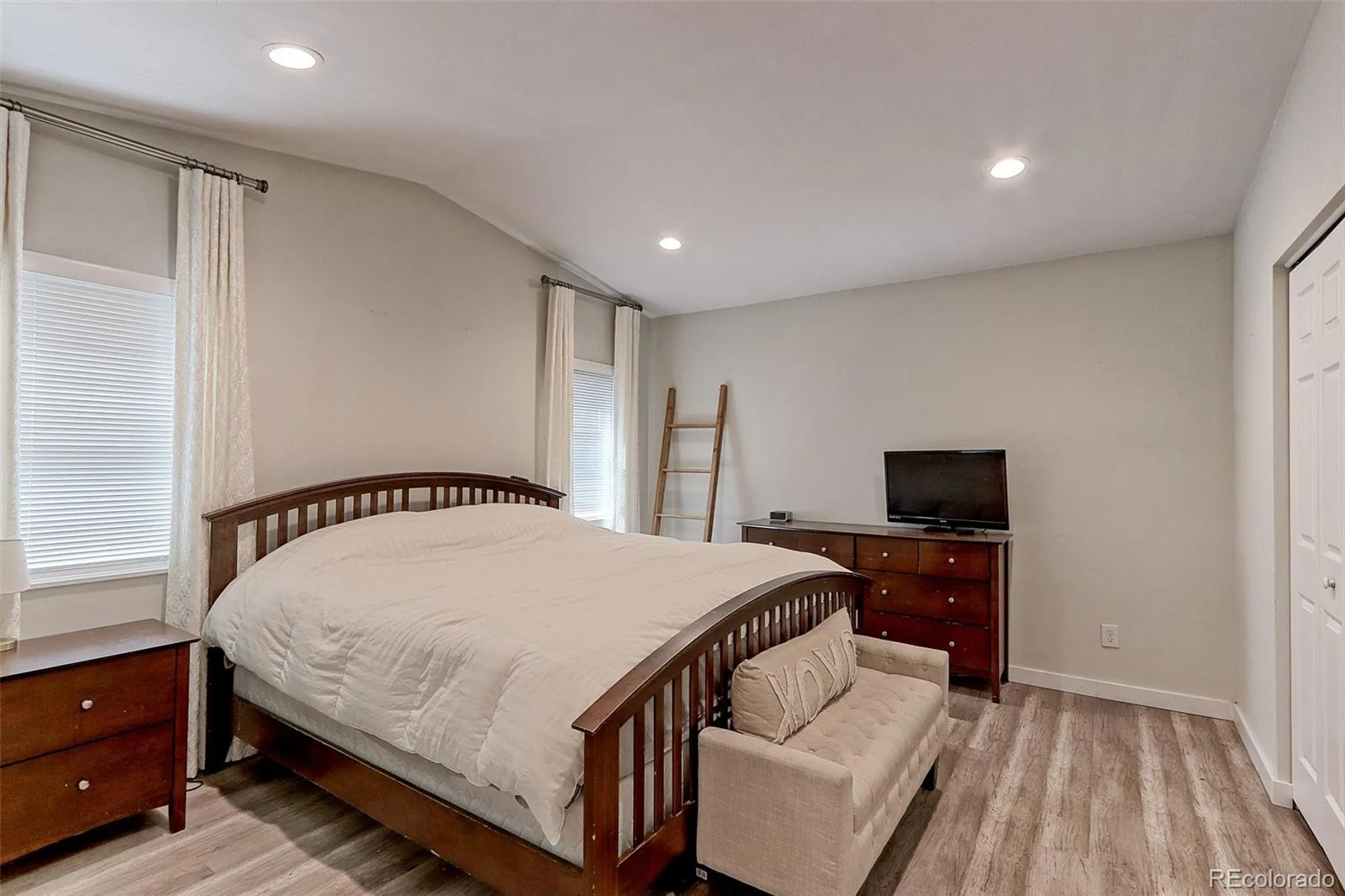 1536 S Meade Street Denver CO 80219 MLS #REC4636306 06132026012534 1600 11