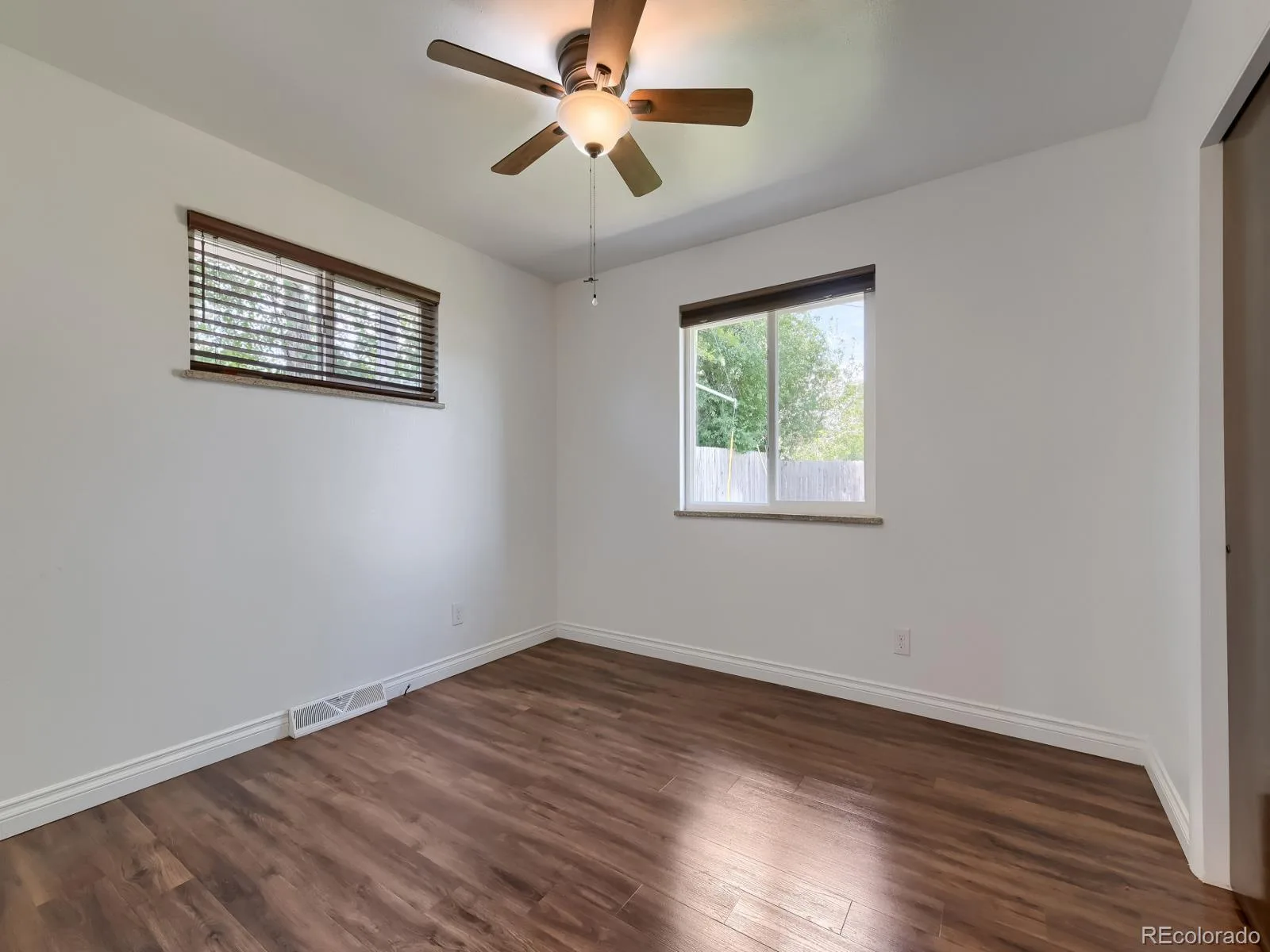 5321 King Court Denver CO 80221 MLS #REC4637362 06092026000807 1600 28