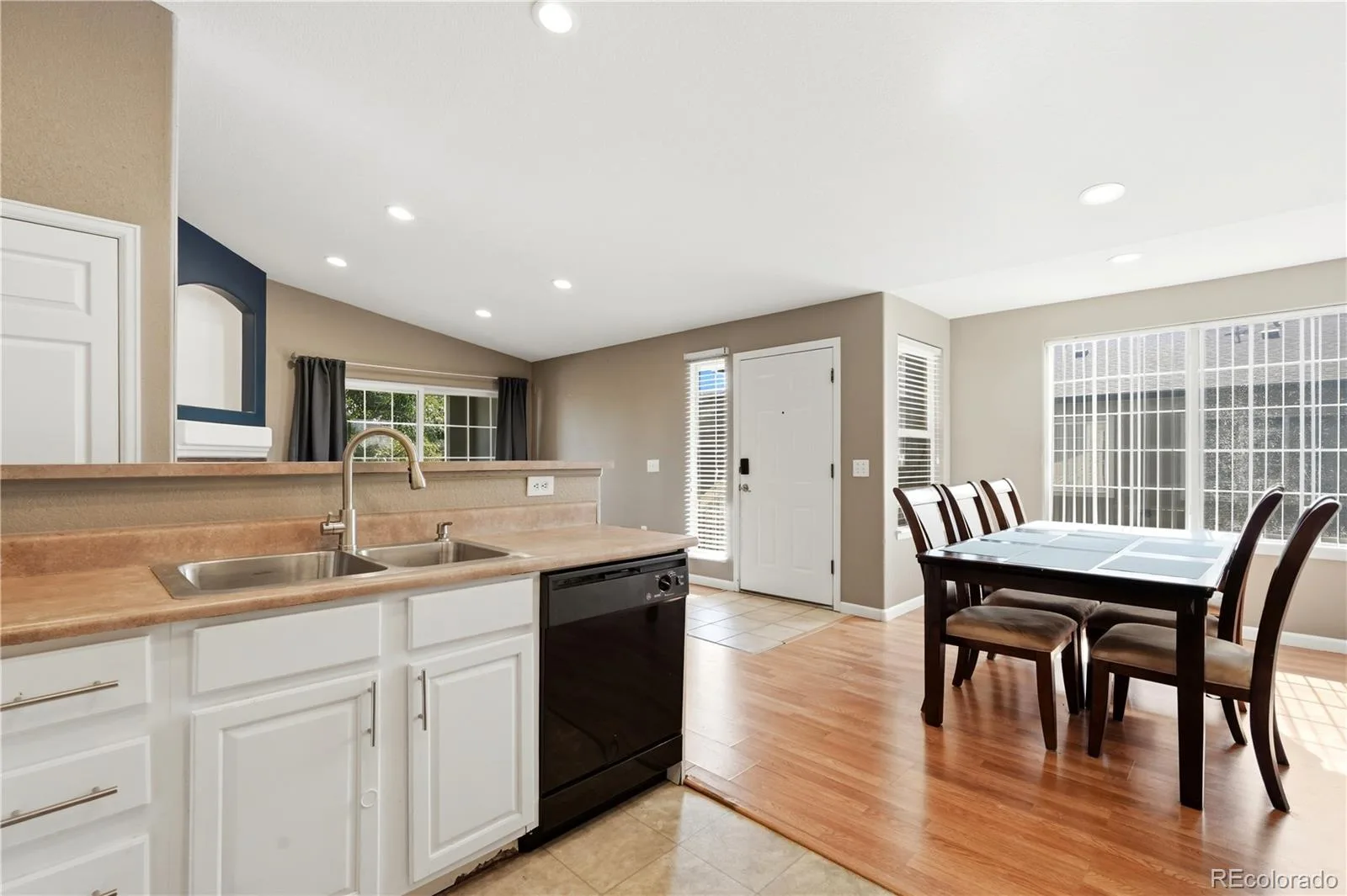 10070 E Carolina Drive #202 Denver CO 80247 MLS #REC4639073 06262026181841 1600 12