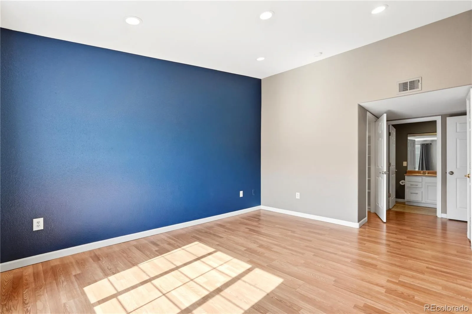 10070 E Carolina Drive #202 Denver CO 80247 MLS #REC4639073 06262026181841 1600 17