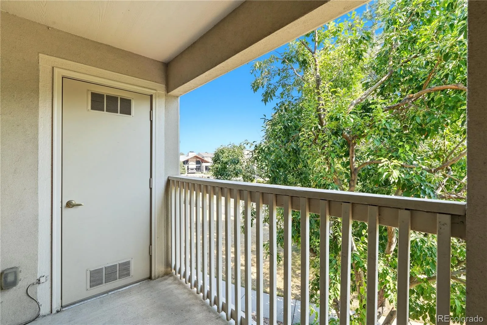 10070 E Carolina Drive #202 Denver CO 80247 MLS #REC4639073 06262026181841 1600 29