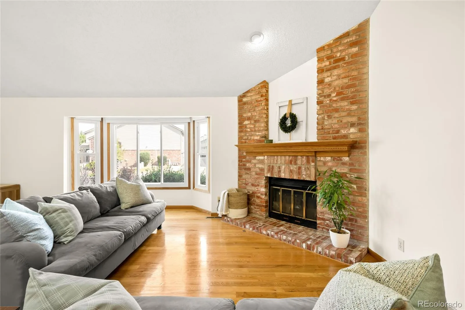 4211 S Fairplay Circle #F Aurora CO 80014 | MLS #REC4639078 08142026213505 1600 5