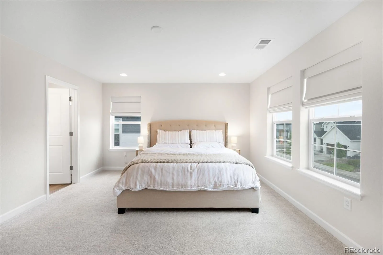8927 Swan River Street Littleton CO 80125 | MLS #REC4639413 06032026224348 1600 19