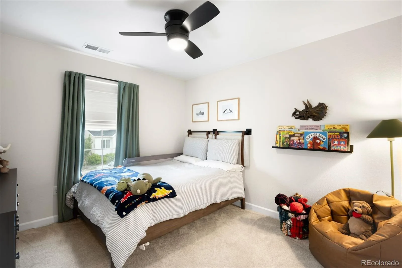 8927 Swan River Street Littleton CO 80125 | MLS #REC4639413 06032026224348 1600 24